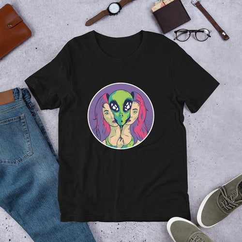 Alien Girl graphic tee – Fourth Dimension Club