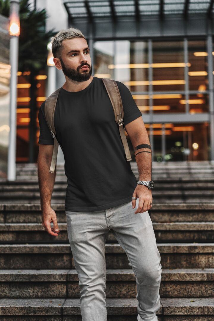 Men/Unisex Plain Half Sleeve T-Shirt — Black