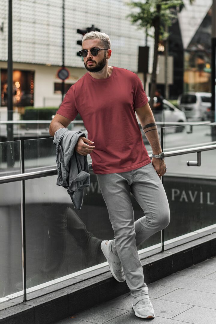 Men/Unisex Plain Half Sleeve T-Shirt — Brick Red