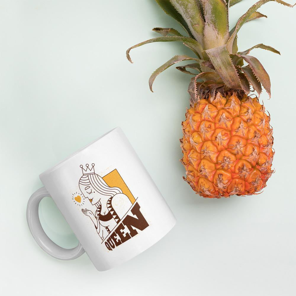 Queen Coffee Mug — detail view 4