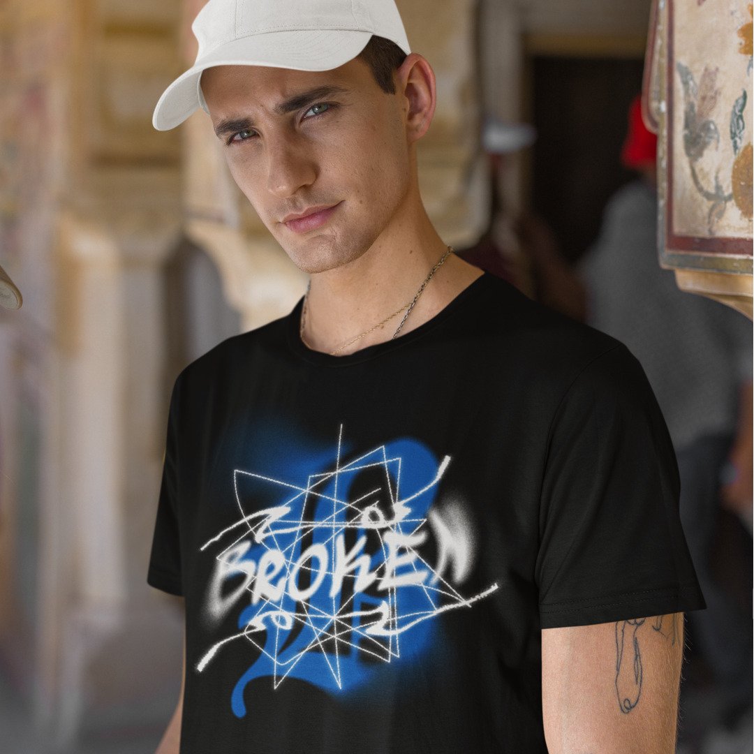 Cotton t-shirt with Broken Graffiti print