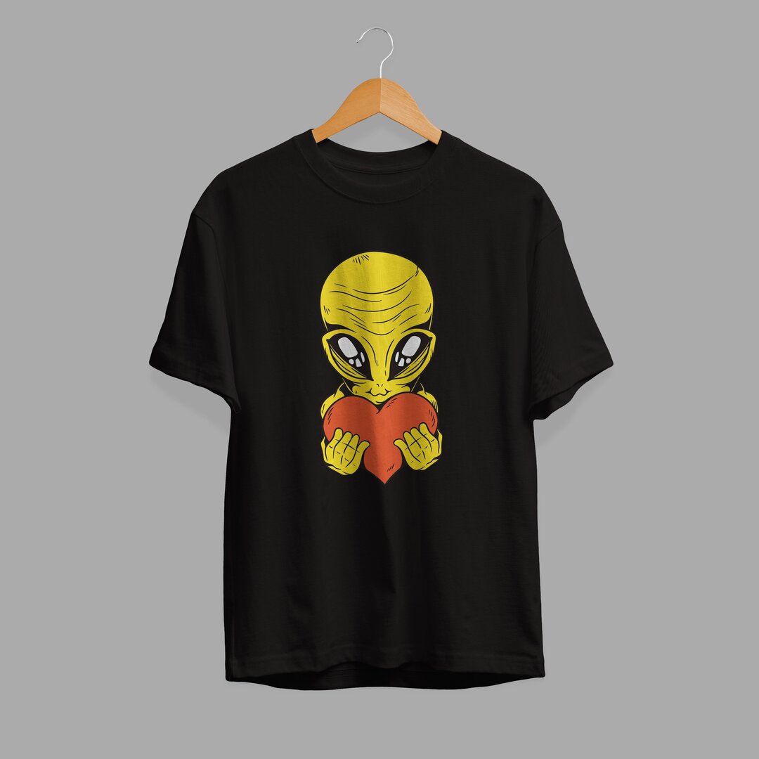 Alien With Heart Half-Sleeve T-Shirt — Black