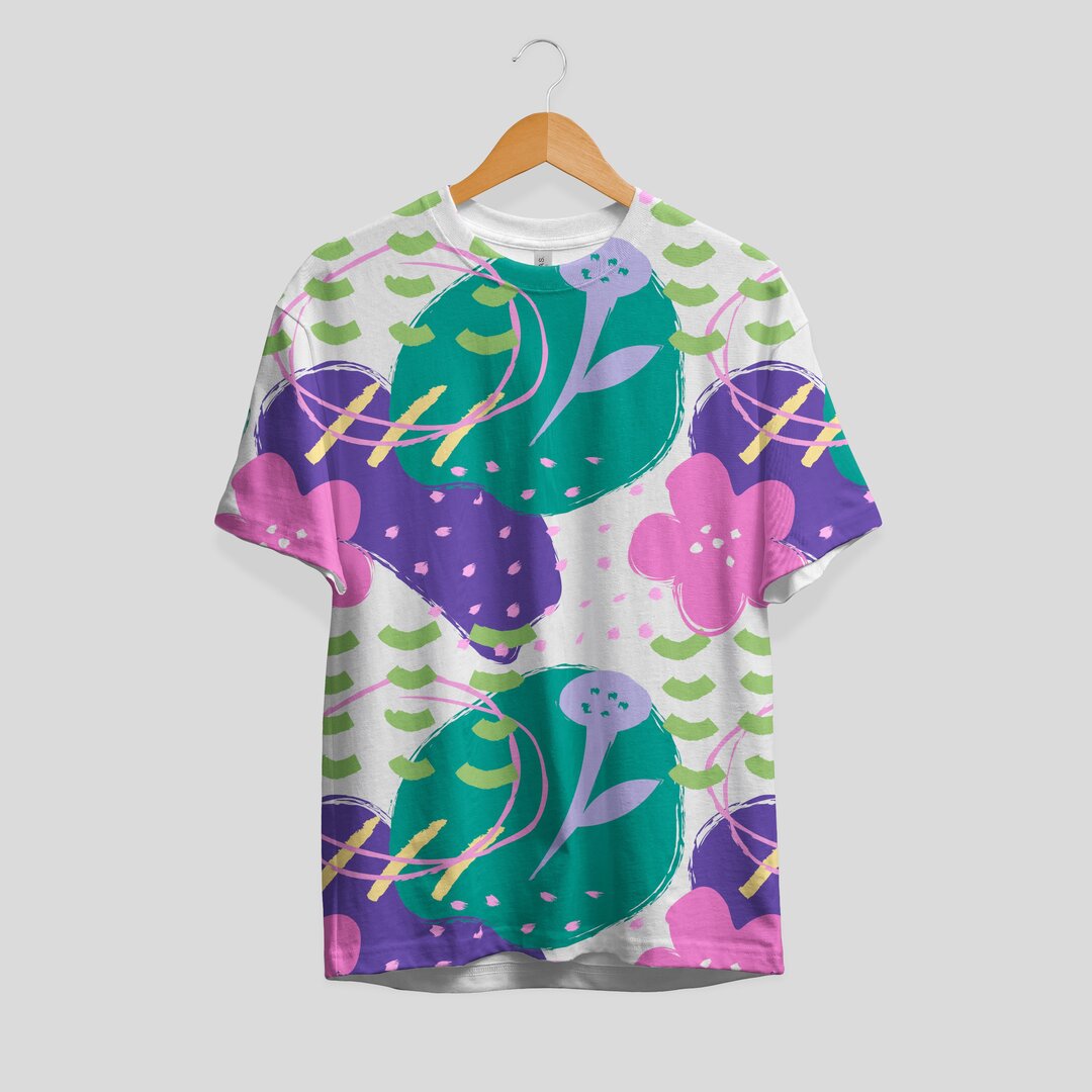Green polyester t-shirt with Artistic Dimension Pattern print