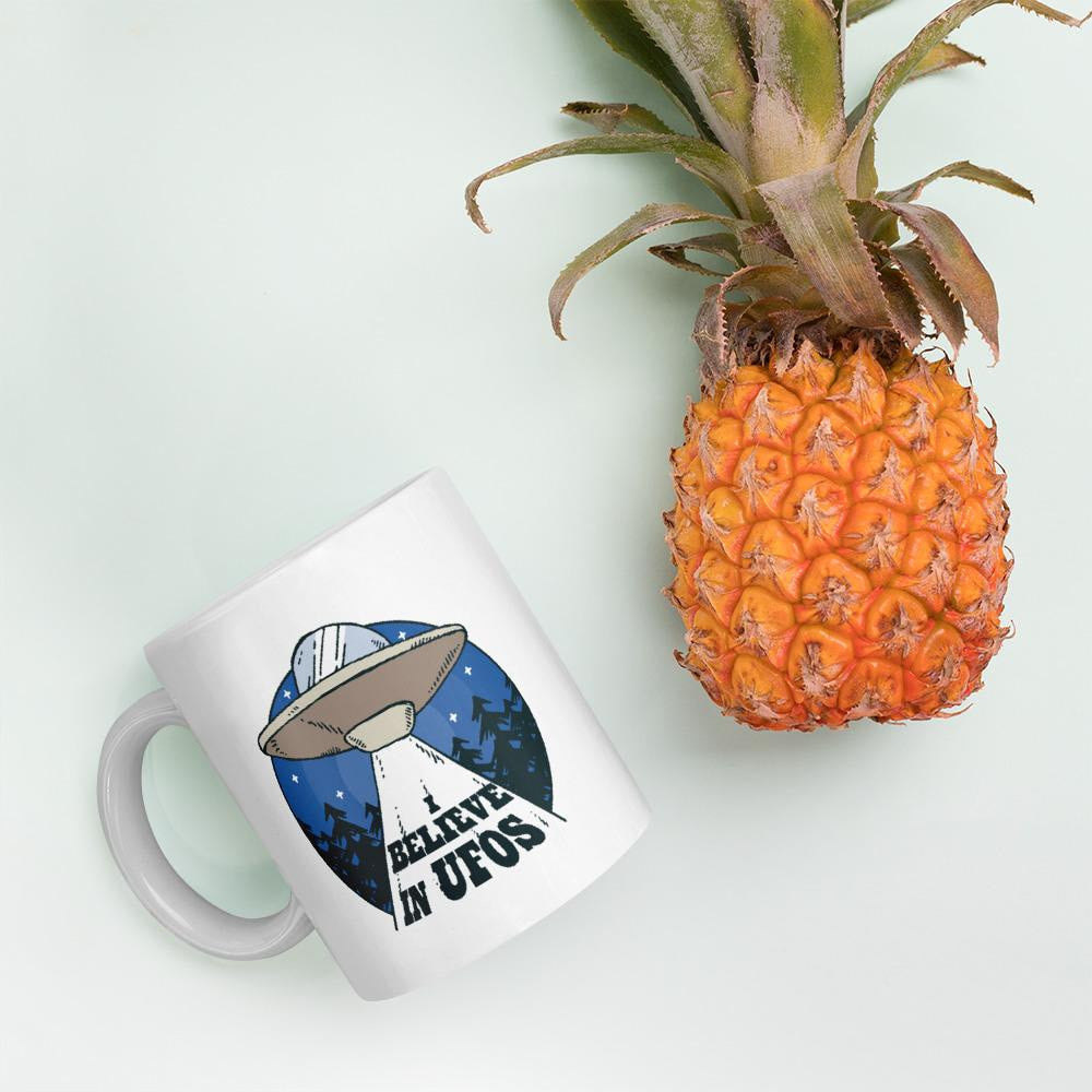 Alien Spaceship Coffee Mug — detail view 3